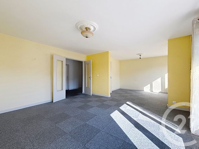 Appartement F3 &agrave; louer - 3 pi&egrave;ces - 87,56 m2 - Remiremont - 88 - LORRAINE