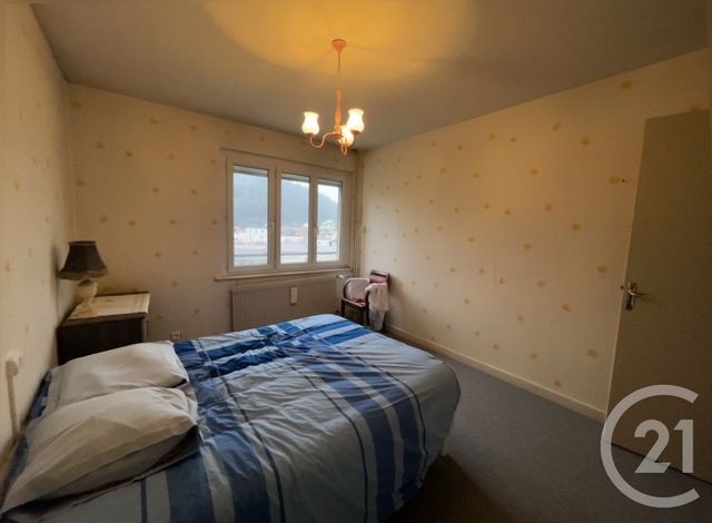 Appartement F3 &agrave; louer - 3 pi&egrave;ces - 87,56 m2 - Remiremont - 88 - LORRAINE