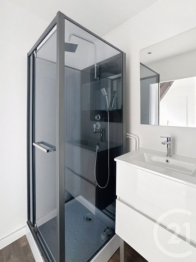 Appartement F1 à louer - 2 pièces - 27,99 m2 - Remiremont - 88 - LORRAINE