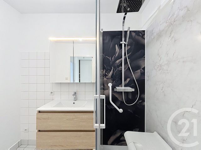 Appartement F3 à louer - 3 pièces - 70 m2 - Remiremont - 88 - LORRAINE