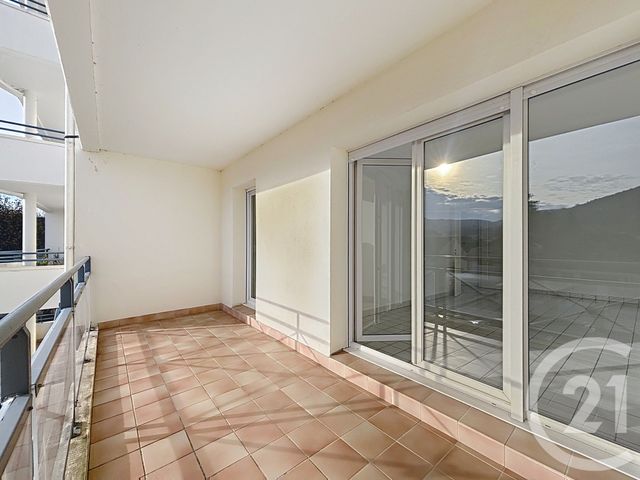 Appartement F3 à louer - 3 pièces - 70 m2 - Remiremont - 88 - LORRAINE