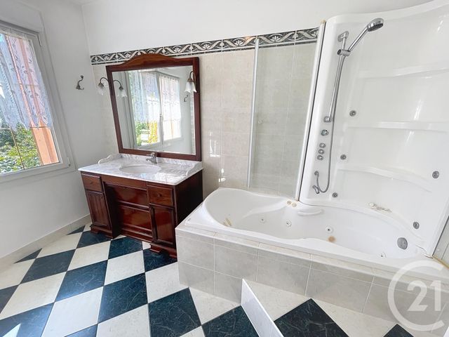 Maison à vendre - 9 pièces - 203,10 m2 - Arches - 88 - LORRAINE