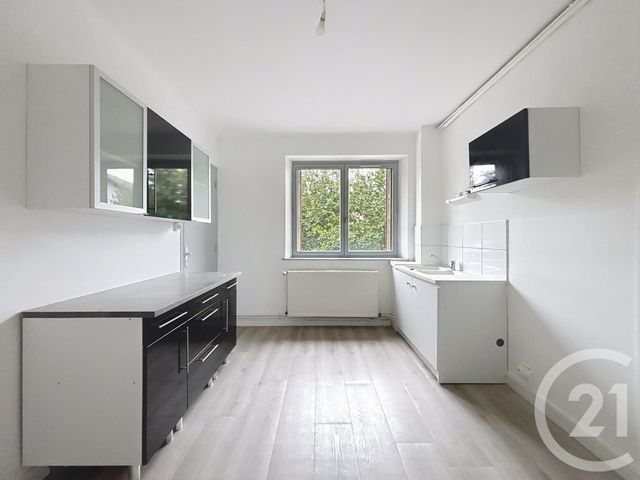 Appartement F2 à louer POUXEUX