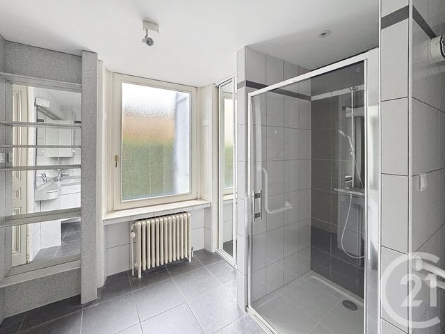 Appartement F4 à louer - 4 pièces - 178,52 m2 - Remiremont - 88 - LORRAINE