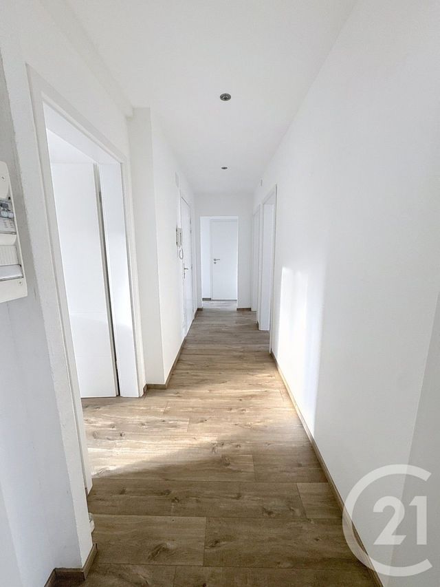 Appartement F3 &agrave; louer - 3 pi&egrave;ces - 79,46 m2 - Remiremont - 88 - LORRAINE