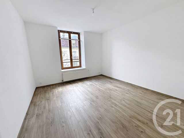 Appartement F3 &agrave; louer - 3 pi&egrave;ces - 79,46 m2 - Remiremont - 88 - LORRAINE