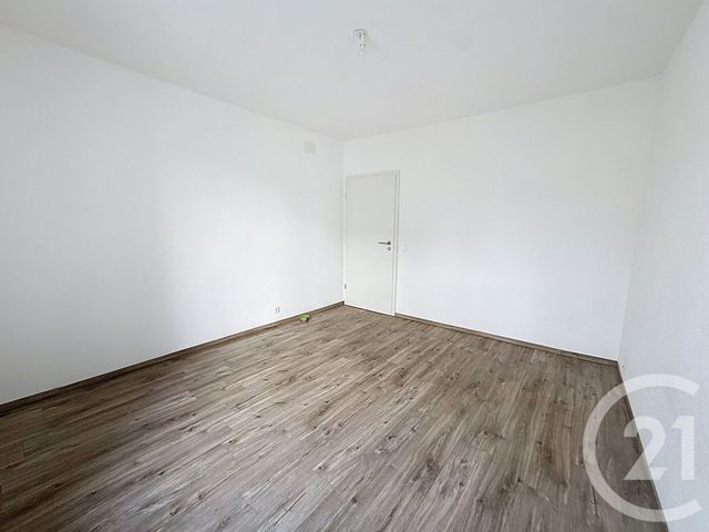 Appartement F3 &agrave; louer - 3 pi&egrave;ces - 79,46 m2 - Remiremont - 88 - LORRAINE