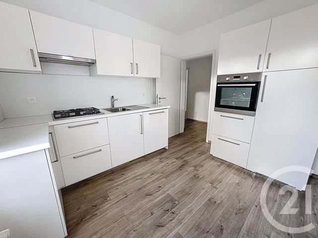 Appartement F3 &agrave; louer - 3 pi&egrave;ces - 79,46 m2 - Remiremont - 88 - LORRAINE