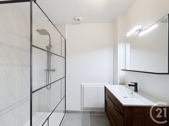 Appartement F5 &agrave; louer - 5 pi&egrave;ces - 91 m2 - Le Thillot - 88 - LORRAINE