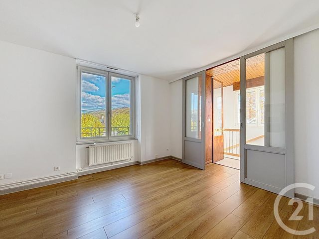 Appartement F5 &agrave; louer - 5 pi&egrave;ces - 91 m2 - Le Thillot - 88 - LORRAINE