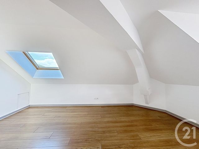 Appartement F5 &agrave; louer - 5 pi&egrave;ces - 91 m2 - Le Thillot - 88 - LORRAINE