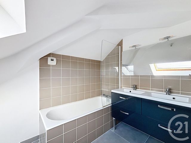 Appartement F5 &agrave; louer - 5 pi&egrave;ces - 91 m2 - Le Thillot - 88 - LORRAINE