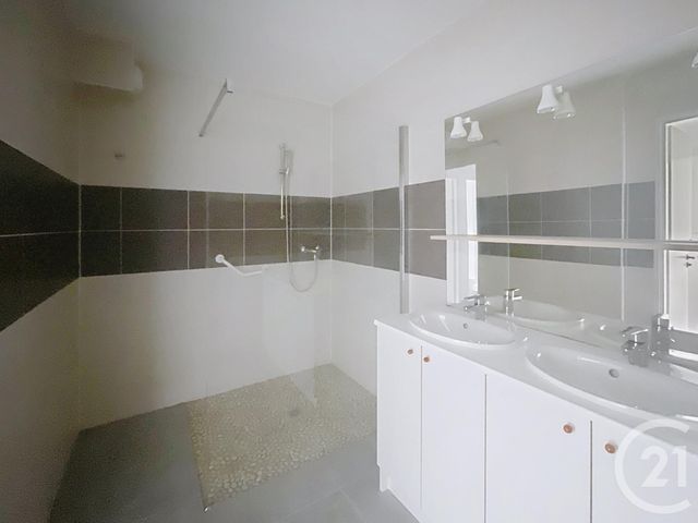 Appartement F3 à louer - 3 pièces - 63,47 m2 - Epinal - 88 - LORRAINE