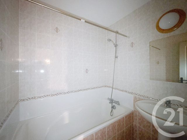 Appartement Studio &agrave; louer - 1 pi&egrave;ce - 33,06 m2 - Remiremont - 88 - LORRAINE