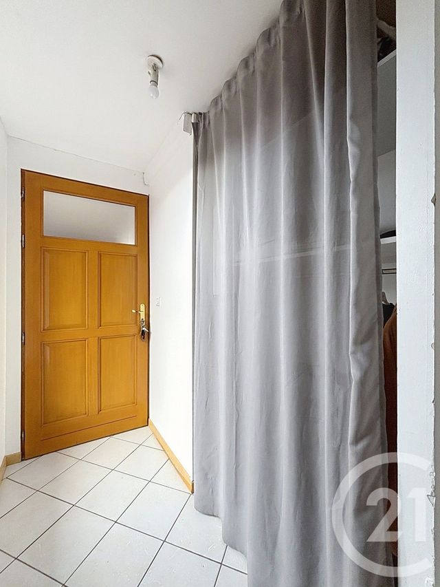 Appartement F2 &agrave; louer - 2 pi&egrave;ces - 35,67 m2 - Remiremont - 88 - LORRAINE