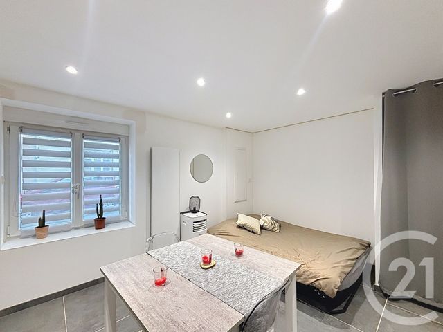 Appartement Studio &agrave; louer - 1 pi&egrave;ce - 20 m2 - Remiremont - 88 - LORRAINE