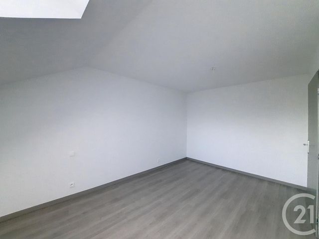 Appartement F4 &agrave; louer - 4 pi&egrave;ces - 85,79 m2 - Pouxeux - 88 - LORRAINE