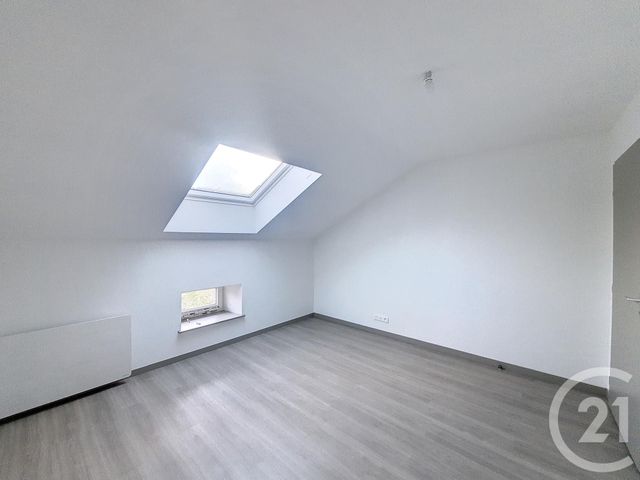 Appartement F4 &agrave; louer - 4 pi&egrave;ces - 85,79 m2 - Pouxeux - 88 - LORRAINE