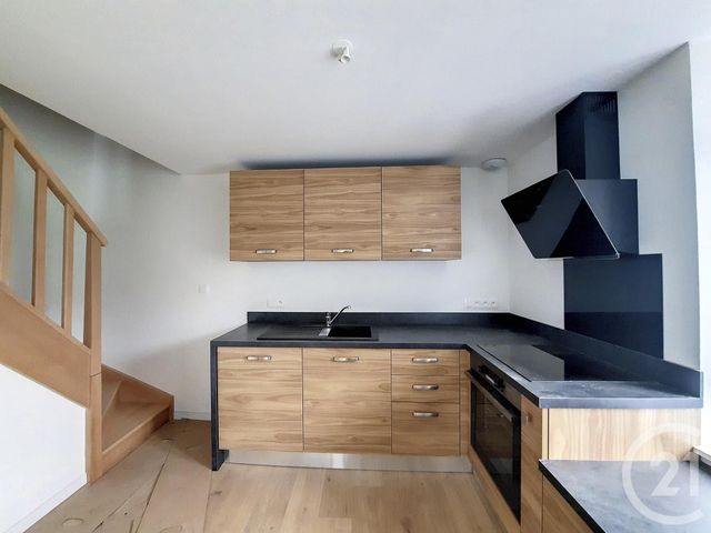 Appartement F4 à louer POUXEUX