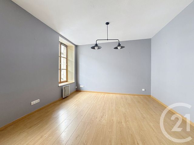 Appartement F4 &agrave; louer - 4 pi&egrave;ces - 71,92 m2 - Remiremont - 88 - LORRAINE