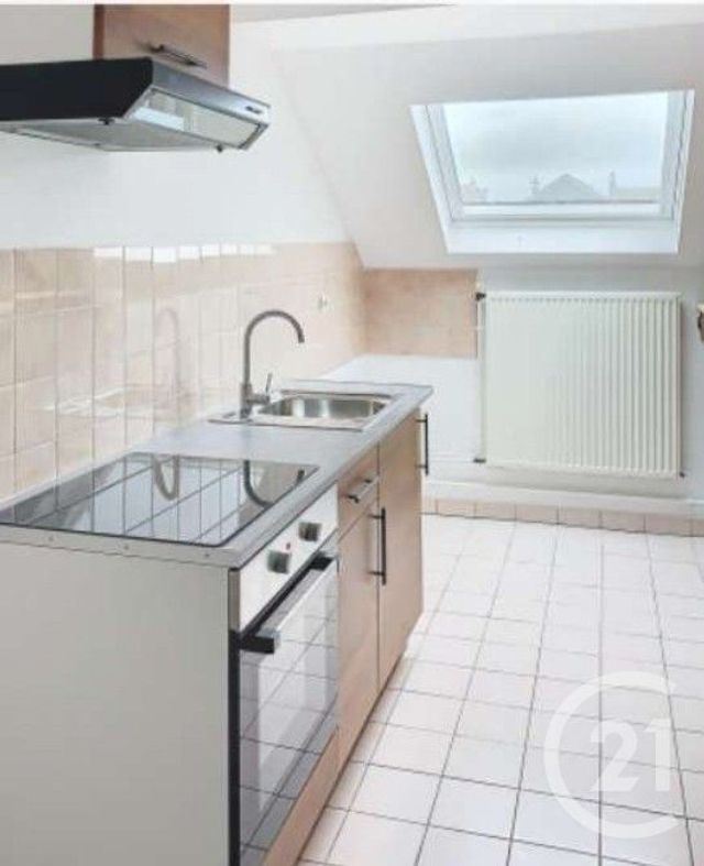 Appartement F3 &agrave; louer - 3 pi&egrave;ces - 80,72 m2 - Epinal - 88 - LORRAINE