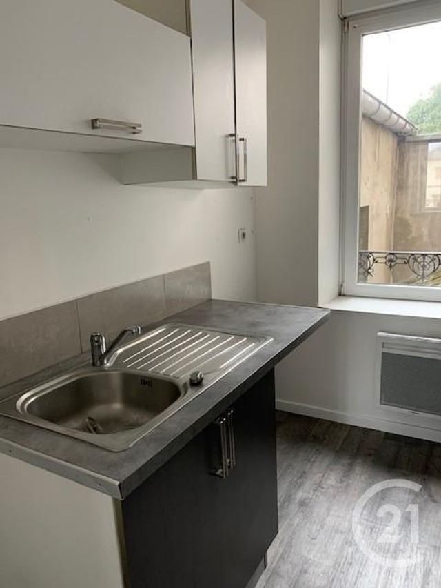 Appartement F3 &agrave; louer - 3 pi&egrave;ces - 61,81 m2 - Golbey - 88 - LORRAINE