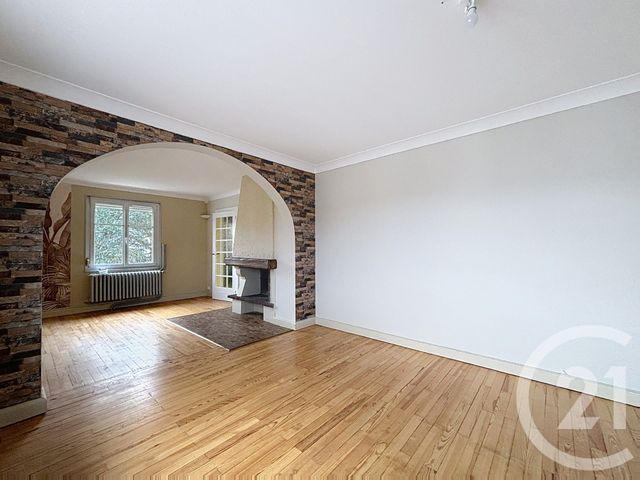 Appartement F3 &agrave; louer - 3 pi&egrave;ces - 71,97 m2 - Remiremont - 88 - LORRAINE