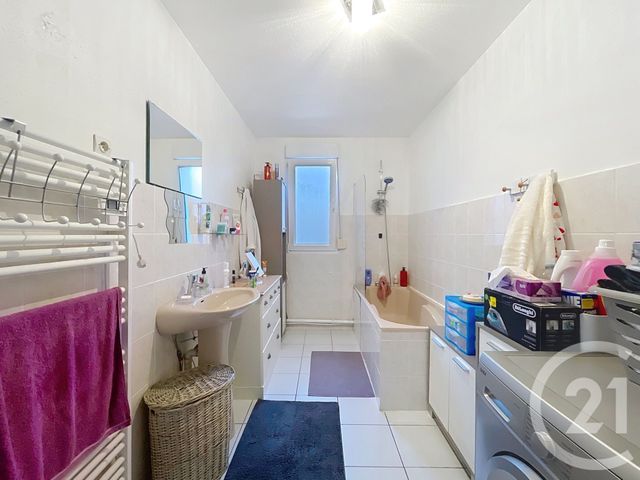 Appartement F3 &agrave; louer - 3 pi&egrave;ces - 87,58 m2 - Epinal - 88 - LORRAINE