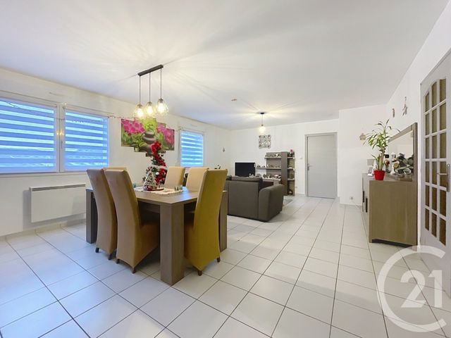 Appartement F3 &agrave; louer - 3 pi&egrave;ces - 87,58 m2 - Epinal - 88 - LORRAINE