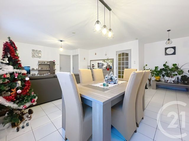 Appartement F3 &agrave; louer - 3 pi&egrave;ces - 87,58 m2 - Epinal - 88 - LORRAINE