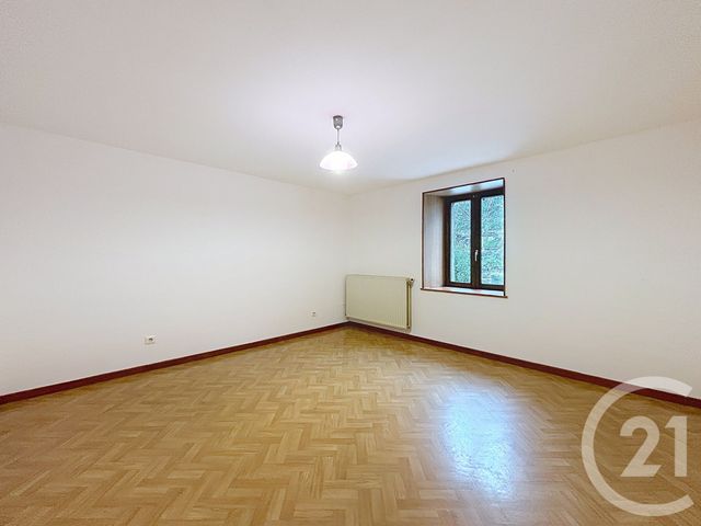 Appartement F4 &agrave; louer - 4 pi&egrave;ces - 92,12 m2 - St Etienne Les Remiremont - 88 - LORRAINE
