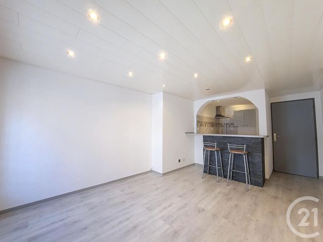 Appartement F2 &agrave; louer - 2 pi&egrave;ces - 39,75 m2 - Remiremont - 88 - LORRAINE