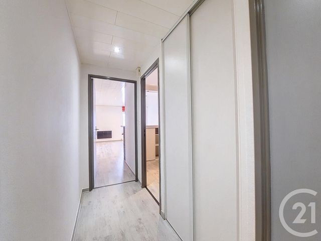 Appartement F2 &agrave; louer - 2 pi&egrave;ces - 39,75 m2 - Remiremont - 88 - LORRAINE