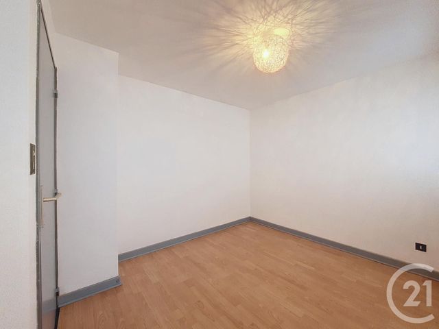 Appartement F2 &agrave; louer - 2 pi&egrave;ces - 39,75 m2 - Remiremont - 88 - LORRAINE