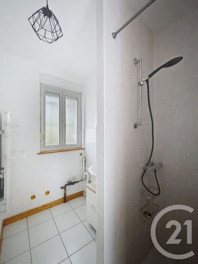 Appartement F2 &agrave; louer - 2 pi&egrave;ces - 39,83 m2 - Remiremont - 88 - LORRAINE