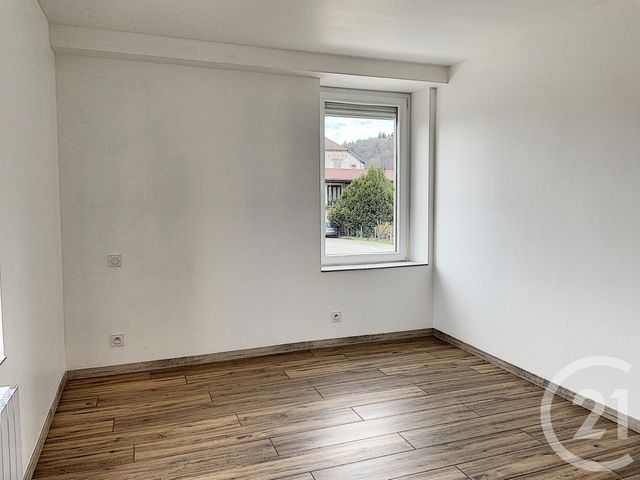 Appartement F3 &agrave; louer - 3 pi&egrave;ces - 62 m2 - Pouxeux - 88 - LORRAINE