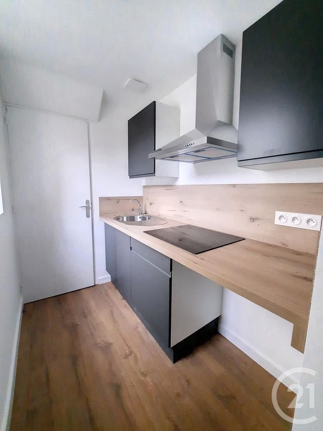 Appartement F1 &agrave; louer - 1 pi&egrave;ce - 20,34 m2 - Remiremont - 88 - LORRAINE