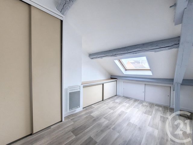 Appartement F6 &agrave; louer - 7 pi&egrave;ces - 182,46 m2 - Remiremont - 88 - LORRAINE