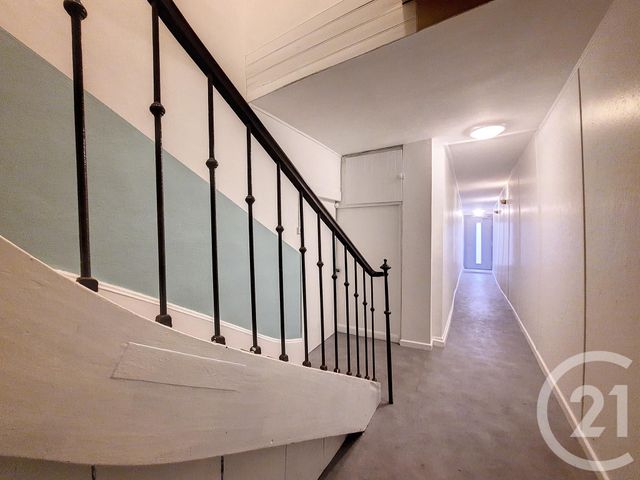 Appartement F6 &agrave; louer - 7 pi&egrave;ces - 182,46 m2 - Remiremont - 88 - LORRAINE