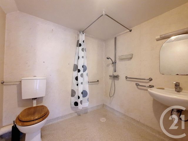 Appartement F6 &agrave; louer - 7 pi&egrave;ces - 182,46 m2 - Remiremont - 88 - LORRAINE