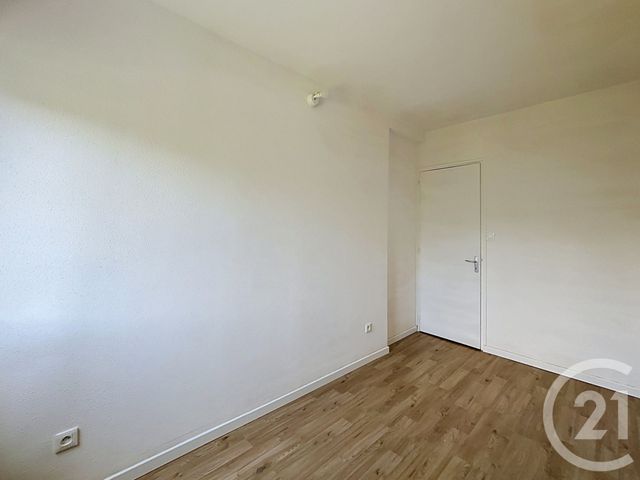 Appartement F4 &agrave; louer - 4 pi&egrave;ces - 66,34 m2 - Le Thillot - 88 - LORRAINE