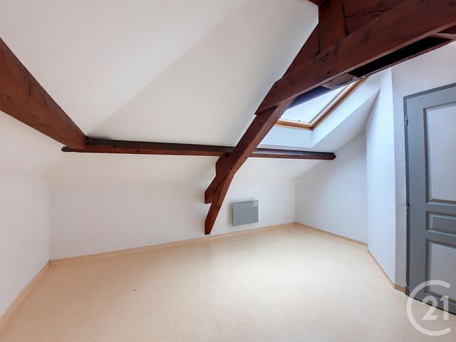 Appartement F3 &agrave; louer - 3 pi&egrave;ces - 65,69 m2 - Remiremont - 88 - LORRAINE