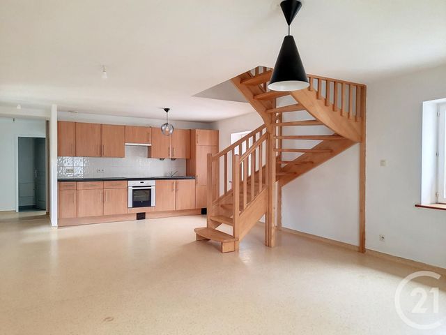 Appartement F3 &agrave; louer - 3 pi&egrave;ces - 65,69 m2 - Remiremont - 88 - LORRAINE