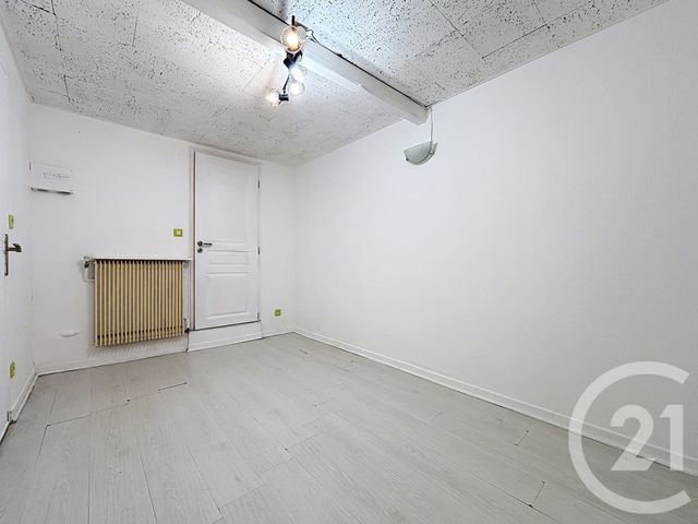Appartement F3 &agrave; louer - 3 pi&egrave;ces - 72,64 m2 - Remiremont - 88 - LORRAINE