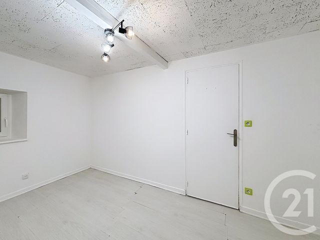 Appartement F3 &agrave; louer - 3 pi&egrave;ces - 72,64 m2 - Remiremont - 88 - LORRAINE