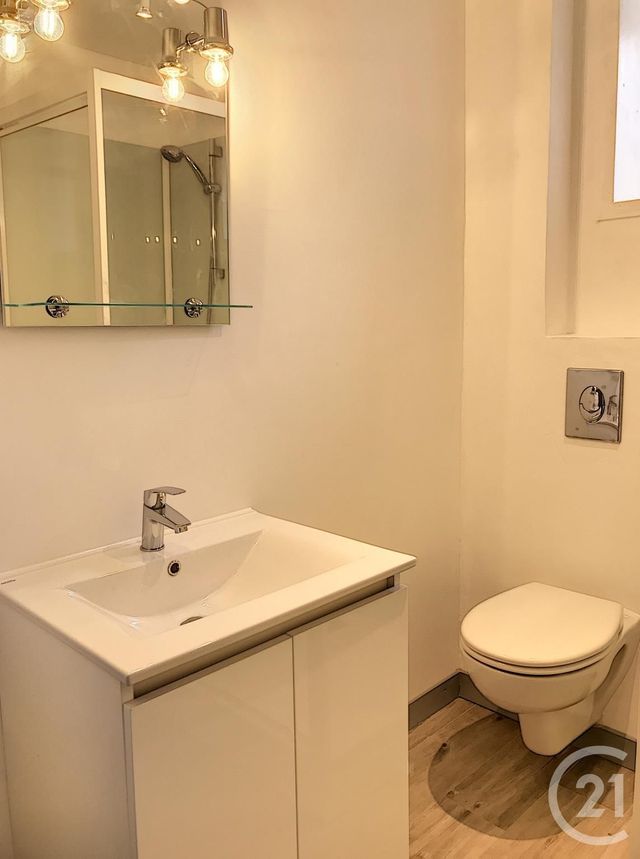 Appartement F2 &agrave; louer - 2 pi&egrave;ces - 39,75 m2 - Remiremont - 88 - LORRAINE