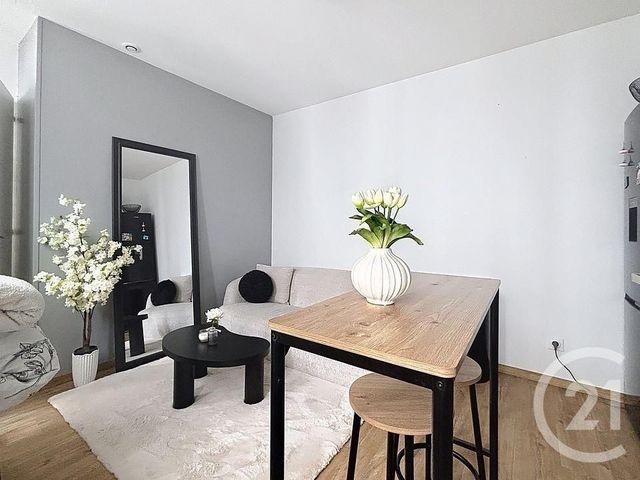 Appartement F1 &agrave; louer - 1 pi&egrave;ce - 32,30 m2 - Epinal - 88 - LORRAINE