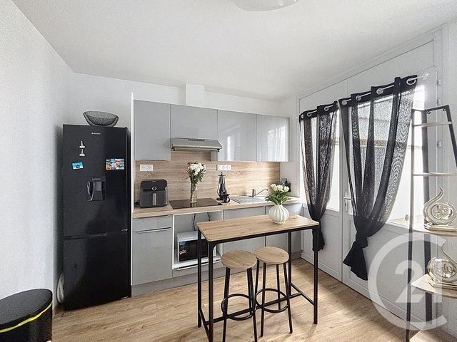 Appartement F1 &agrave; louer - 1 pi&egrave;ce - 32,30 m2 - Epinal - 88 - LORRAINE