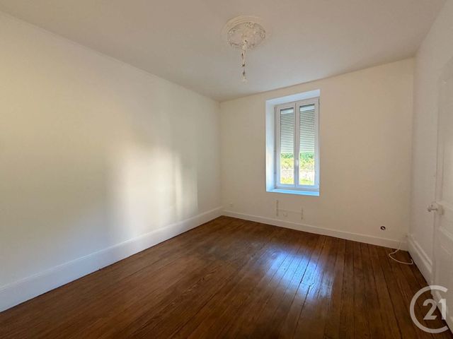 Appartement F3 &agrave; louer - 3 pi&egrave;ces - 91,52 m2 - Remiremont - 88 - LORRAINE
