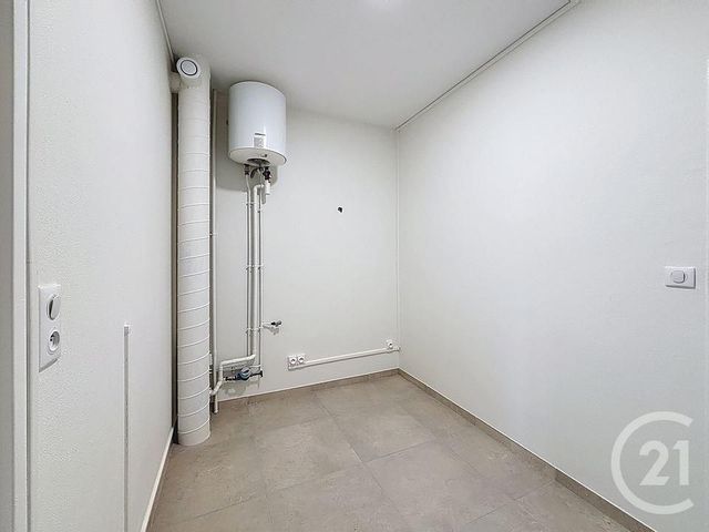 Appartement F3 &agrave; louer - 3 pi&egrave;ces - 98,81 m2 - Epinal - 88 - LORRAINE
